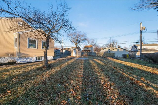 423 N Cline Avenue, Griffith, IN 46319