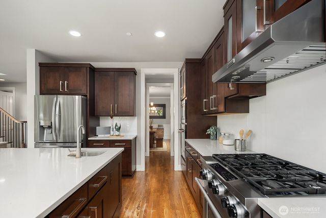 9233 255th Avenue NE, Redmond, WA 98053