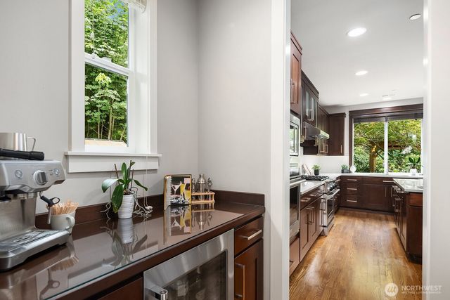 9233 255th Avenue NE, Redmond, WA 98053