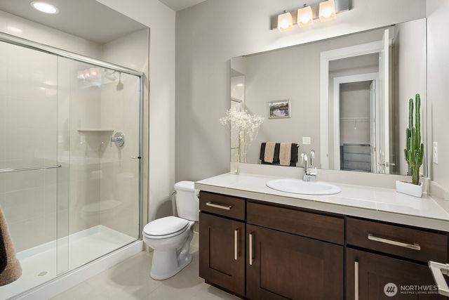 9233 255th Avenue NE, Redmond, WA 98053
