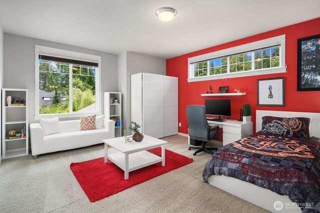 9233 255th Avenue NE, Redmond, WA 98053