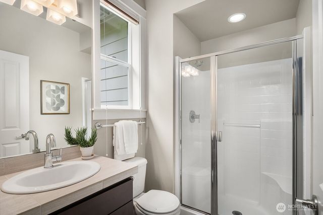 9233 255th Avenue NE, Redmond, WA 98053