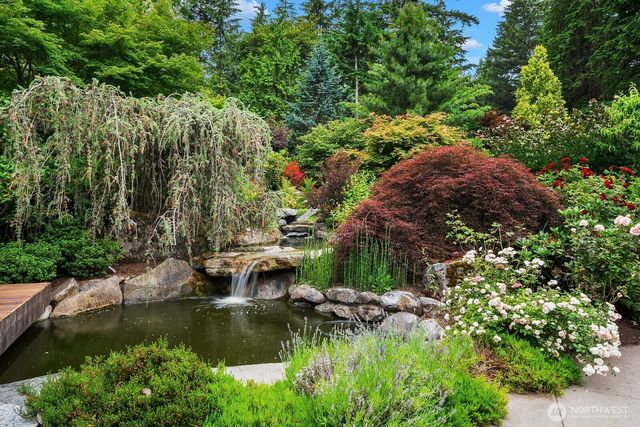 9233 255th Avenue NE, Redmond, WA 98053