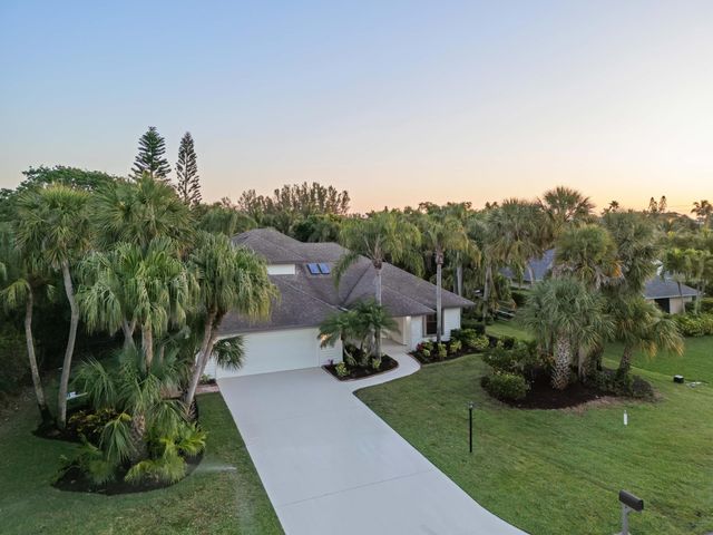 2170 Seminole Shores Lane, Vero Beach, FL 32963