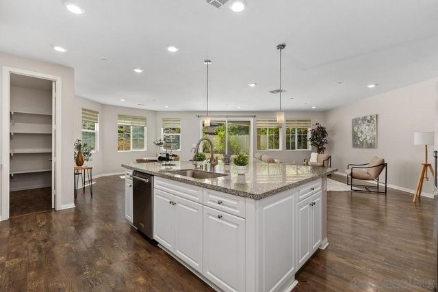 13025 Moonstone, San Diego, CA 92129