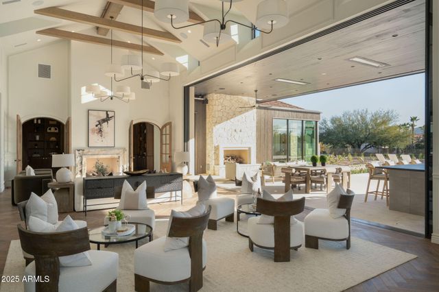 5902 E CACTUS WREN Road, Paradise Valley, AZ 85253