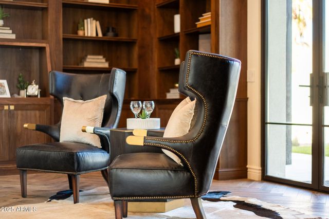 5902 E CACTUS WREN Road, Paradise Valley, AZ 85253