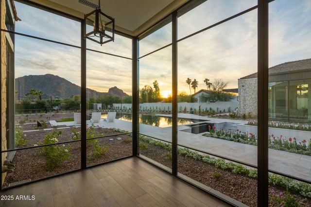 5902 E CACTUS WREN Road, Paradise Valley, AZ 85253