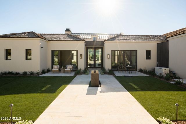 5902 E CACTUS WREN Road, Paradise Valley, AZ 85253