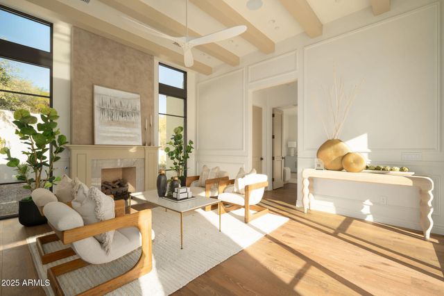 5902 E CACTUS WREN Road, Paradise Valley, AZ 85253