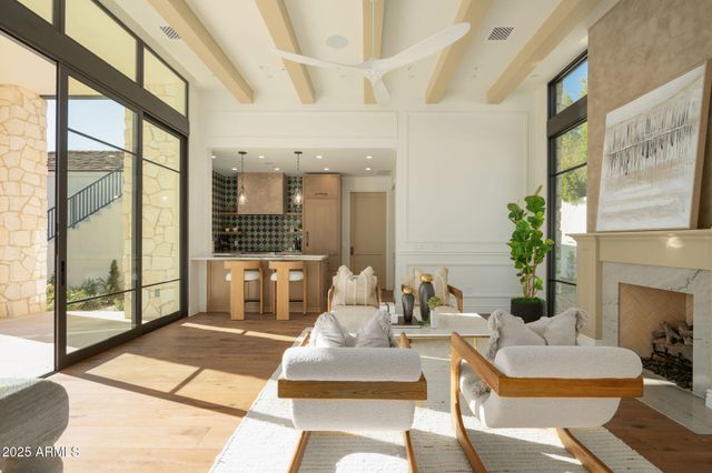 5902 E CACTUS WREN Road, Paradise Valley, AZ 85253