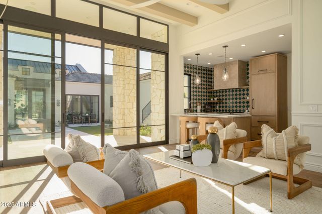 5902 E CACTUS WREN Road, Paradise Valley, AZ 85253