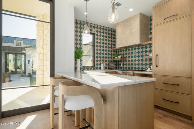 5902 E CACTUS WREN Road, Paradise Valley, AZ 85253