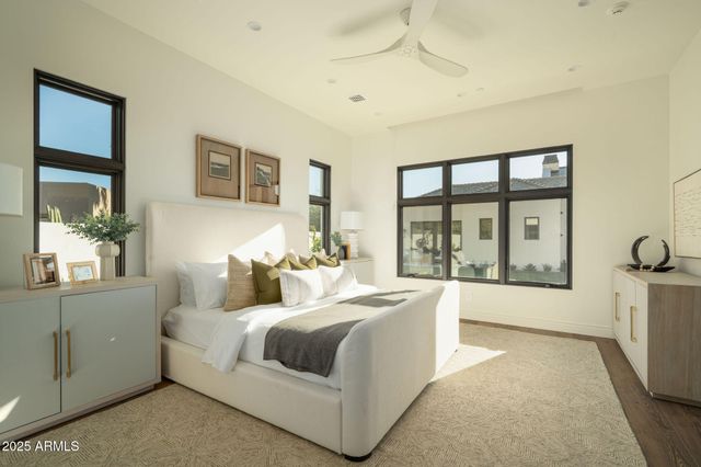 5902 E CACTUS WREN Road, Paradise Valley, AZ 85253