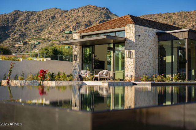 5902 E CACTUS WREN Road, Paradise Valley, AZ 85253