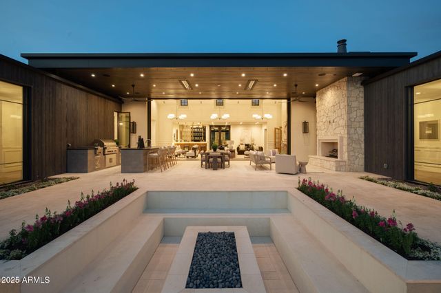 5902 E CACTUS WREN Road, Paradise Valley, AZ 85253