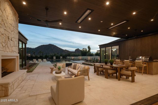 5902 E CACTUS WREN Road, Paradise Valley, AZ 85253