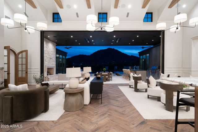 5902 E CACTUS WREN Road, Paradise Valley, AZ 85253