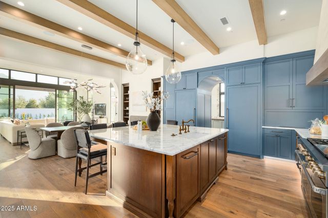 5902 E CACTUS WREN Road, Paradise Valley, AZ 85253