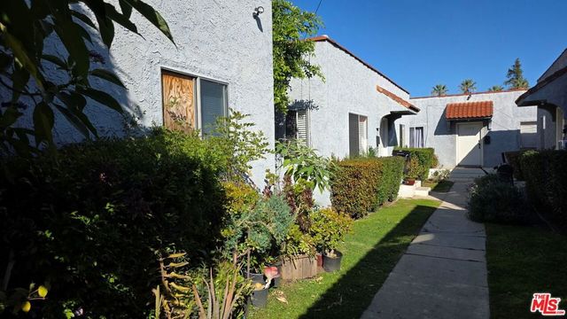 1312 N Raymond Avenue, Pasadena, CA 91103