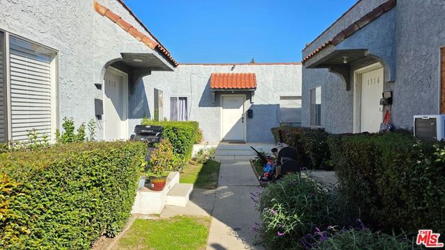 1312 N Raymond Avenue, Pasadena, CA 91103