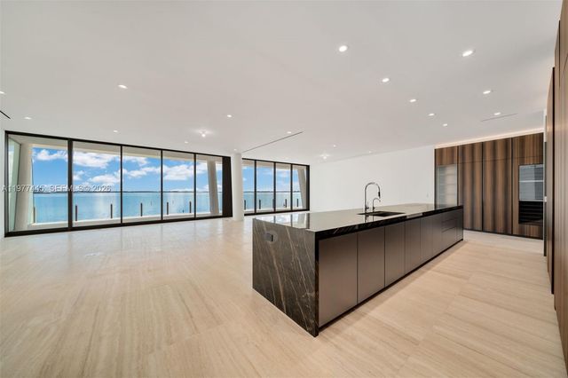 5 GROVE ISLE DR M403, Coconut Grove, FL 33133