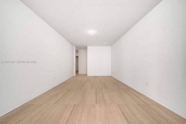 5 GROVE ISLE DR M403, Coconut Grove, FL 33133