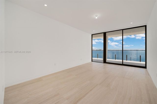 5 GROVE ISLE DR M403, Coconut Grove, FL 33133