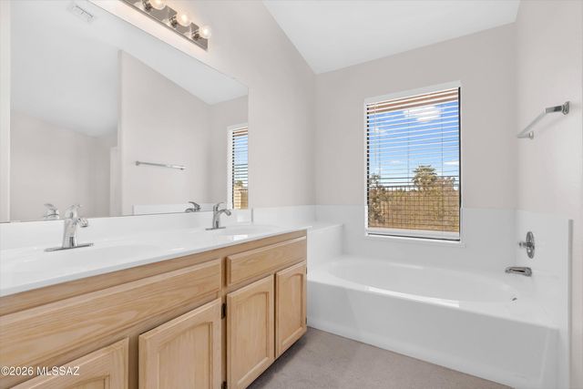 31 E Stonewood Drive, Oro Valley, AZ 85737