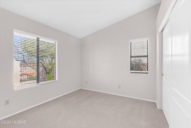 31 E Stonewood Drive, Oro Valley, AZ 85737