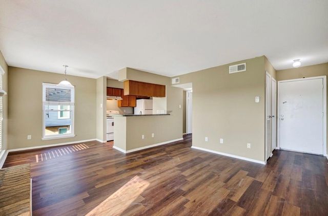 18511 Egret Bay Boulevard 312, Webster, TX 77058