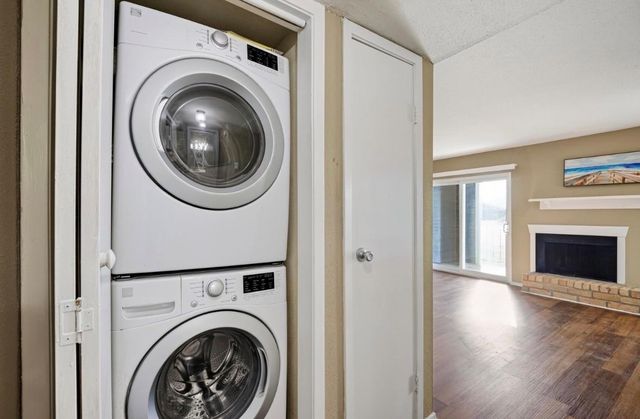 18511 Egret Bay Boulevard 312, Webster, TX 77058