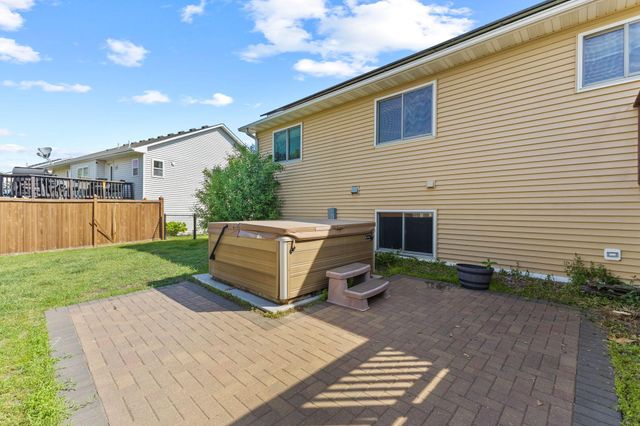 20595 Camden Path, Farmington, MN 55024