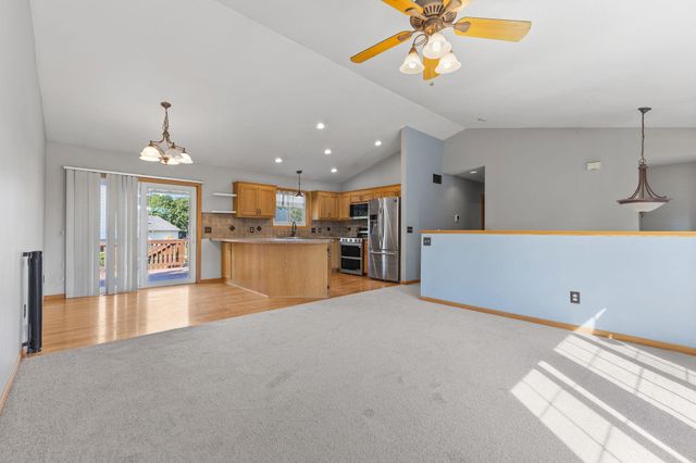 20595 Camden Path, Farmington, MN 55024