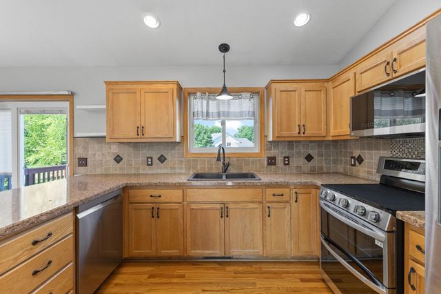 20595 Camden Path, Farmington, MN 55024