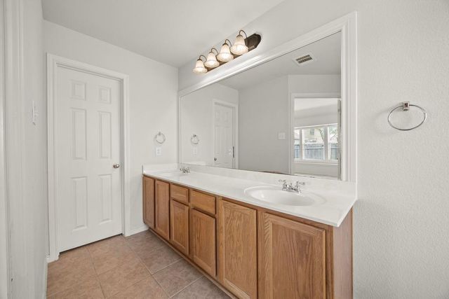 2832 Mission Tejas DR, Pflugerville, TX 78660