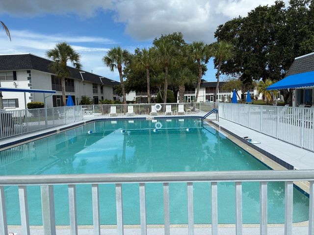 4703 1ST COURT W 393, Bradenton, FL 34207