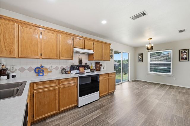 803 Margaret Lee ST, Copperas Cove, TX 76522