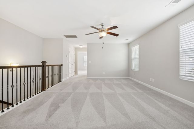 100 Walden Village Ct, Nashville, TN 37210