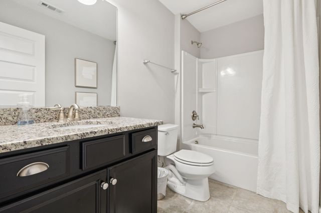 100 Walden Village Ct, Nashville, TN 37210