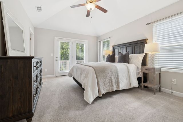 100 Walden Village Ct, Nashville, TN 37210