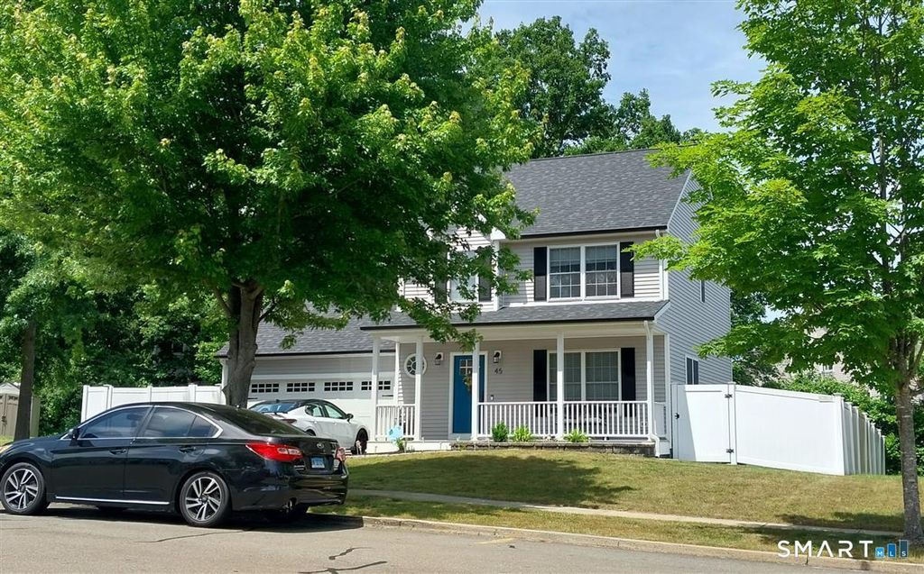 45 Saratoga Way, Meriden, CT 06450