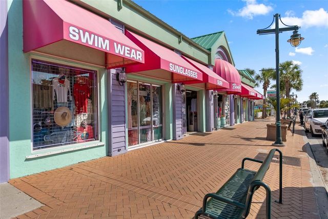 114 ISLAND CIRCLE, Sarasota, FL 34242