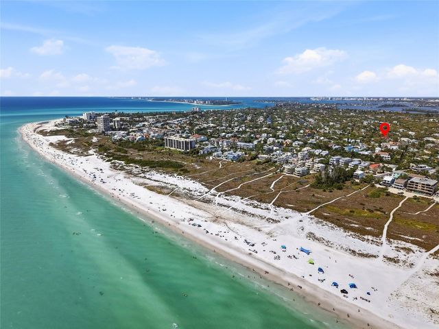 114 ISLAND CIRCLE, Sarasota, FL 34242