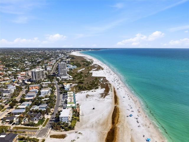 114 ISLAND CIRCLE, Sarasota, FL 34242