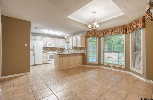 16840 Thibodaux, Tyler, TX 75703