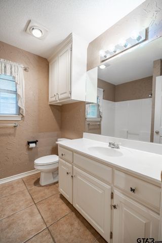 16840 Thibodaux, Tyler, TX 75703
