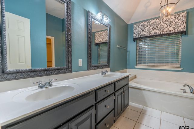 16840 Thibodaux, Tyler, TX 75703