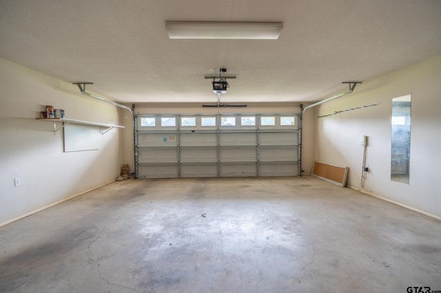 16840 Thibodaux, Tyler, TX 75703