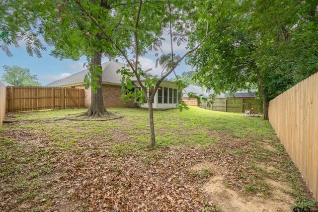 16840 Thibodaux, Tyler, TX 75703